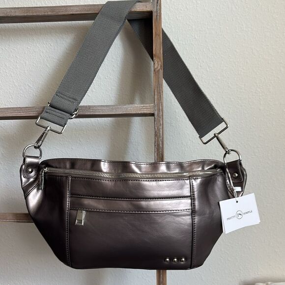 Pretty Simple Marley Metallic Oversized Bum Bag/Metallic Grey - Picture 9 of 12